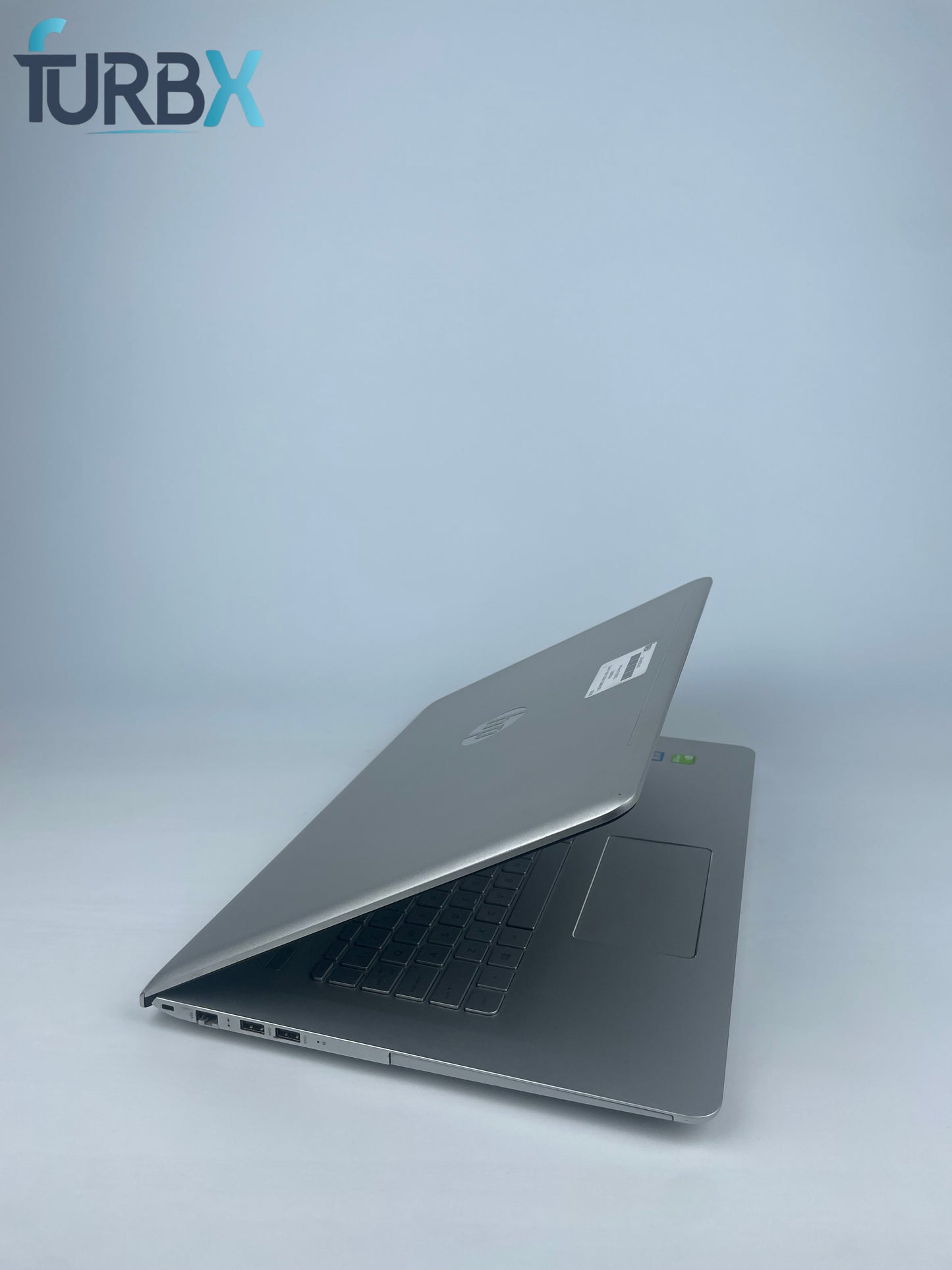 HP ENVY 17-U29