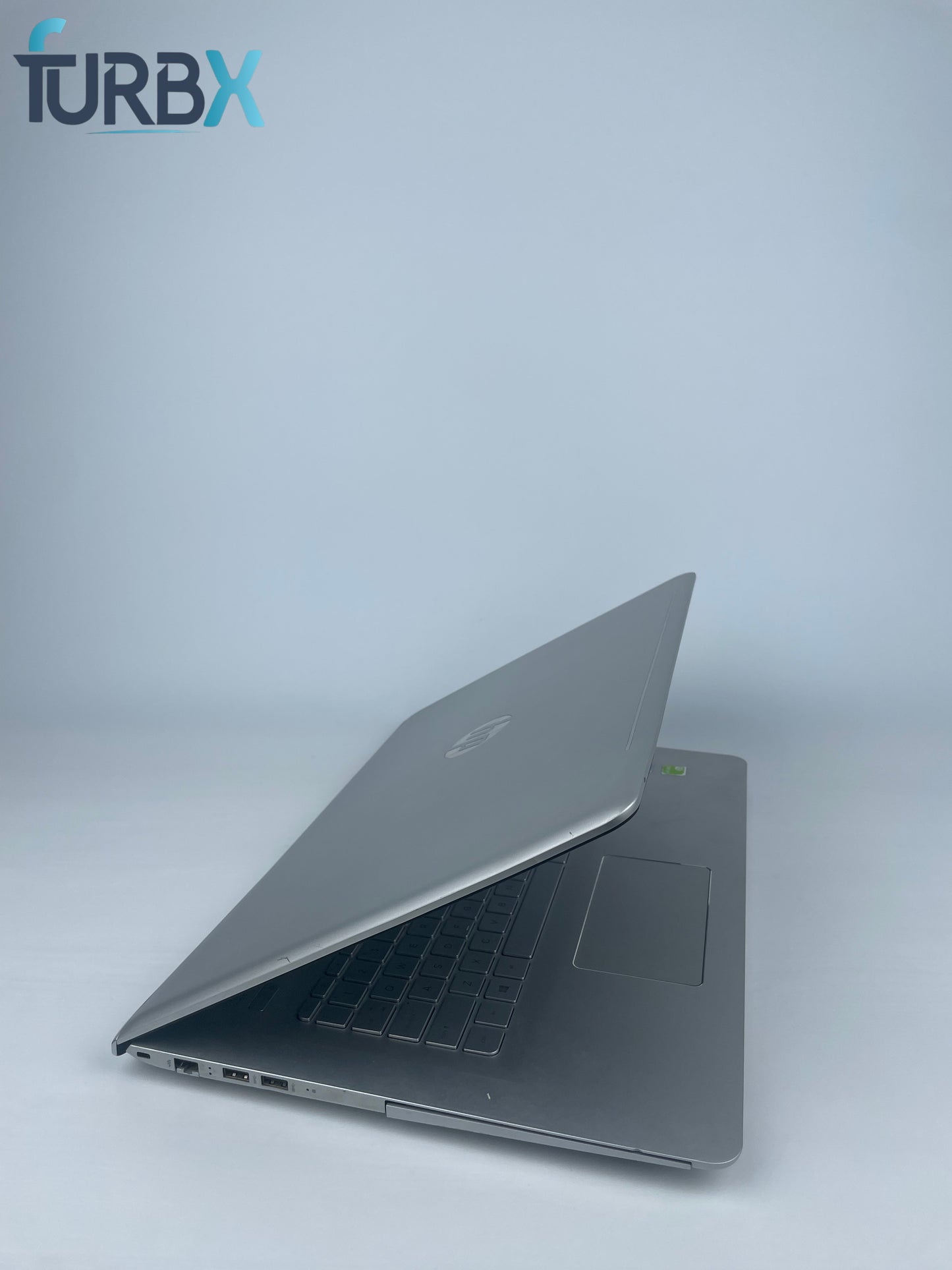 HP ENVY 17-U