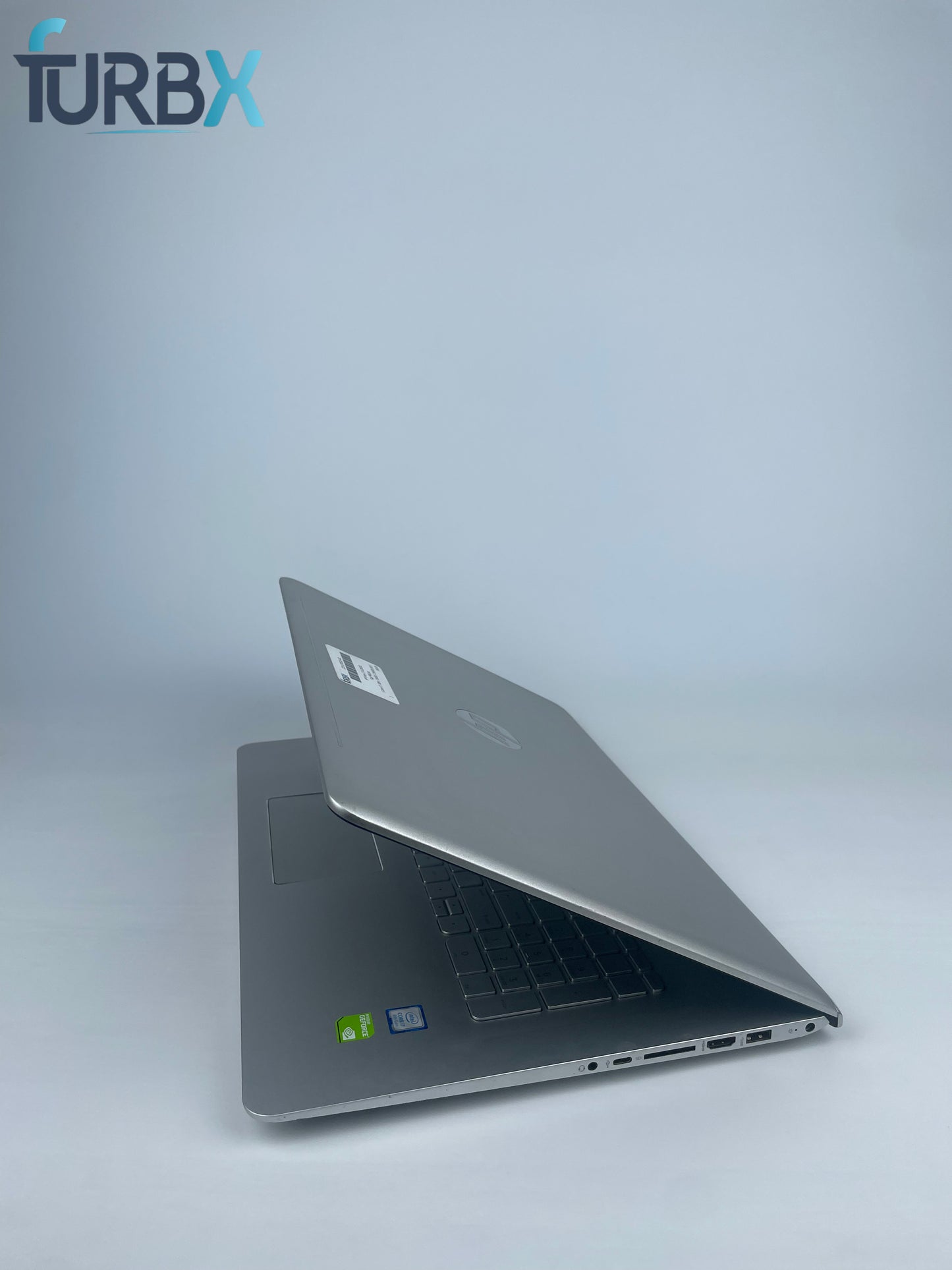 HP ENVY 17-U29